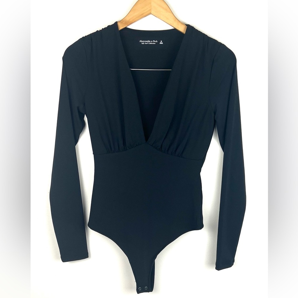 Abercrombie & Fitch Soft A&F Long Sleeve Plunge Bodysuit